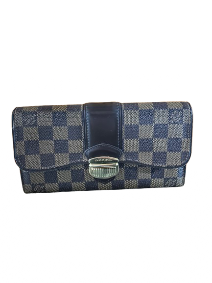 Louis Vuitton Damier Ebene Clutch Wallet – Le Re-Lovable Boutique