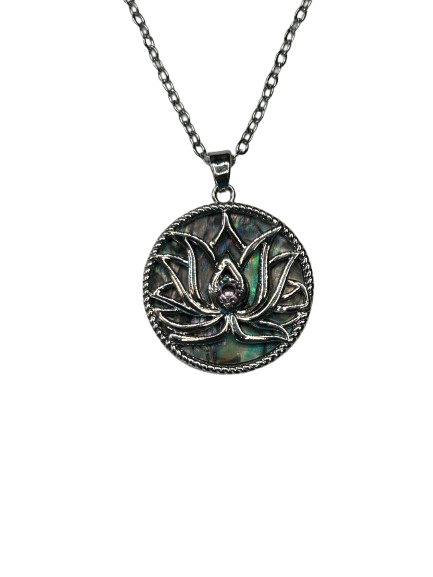 Silver Lodis Pendant Necklace
