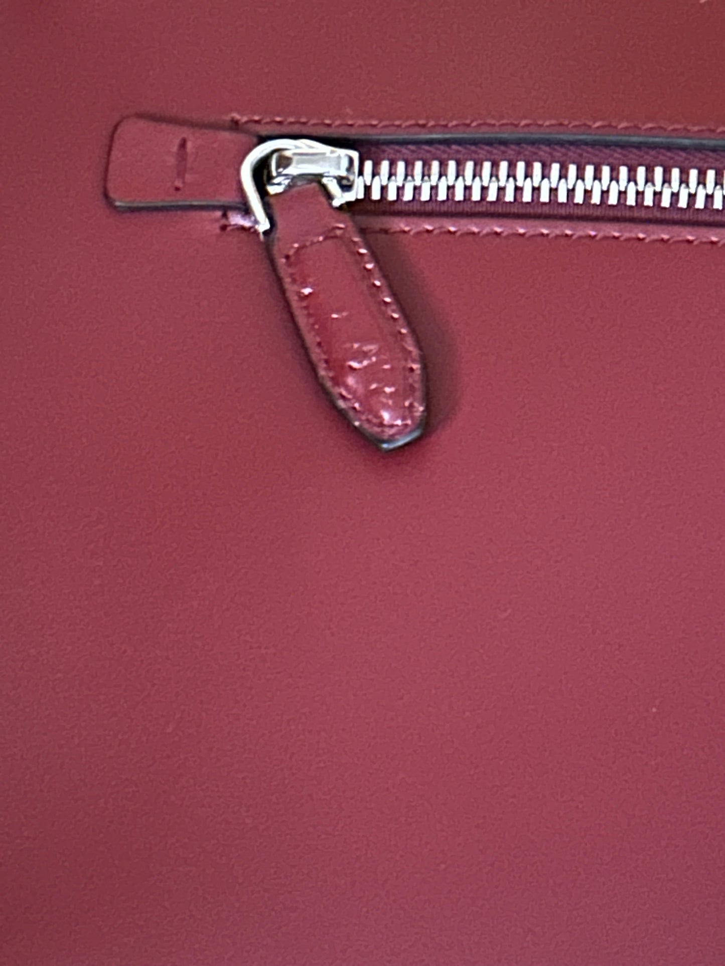 Salvatore Ferragamo Large Burgundy Leather Wristlet￼