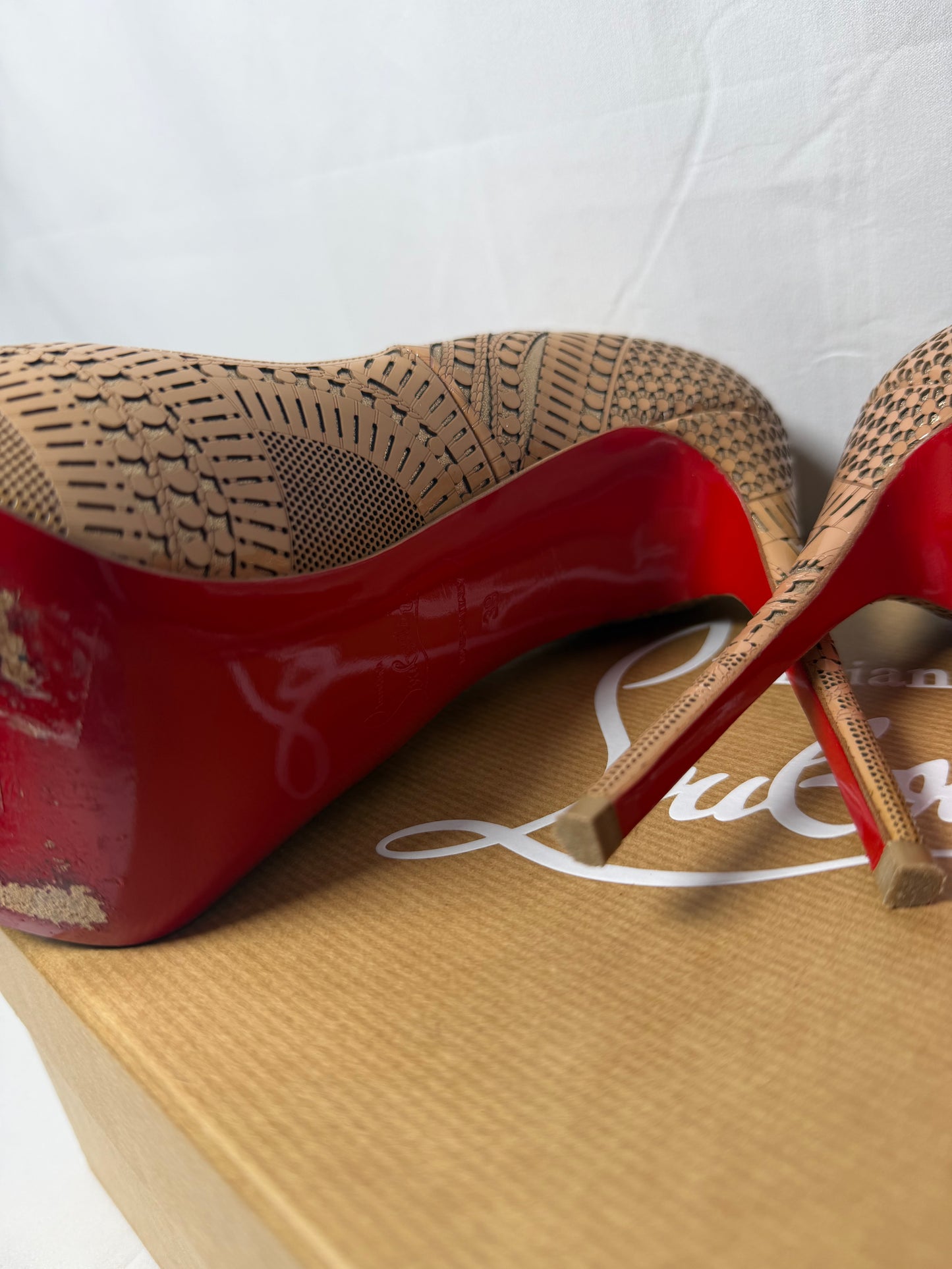 Christian Louboutin Suellena 120 Patenet/Suede Burma Size 39