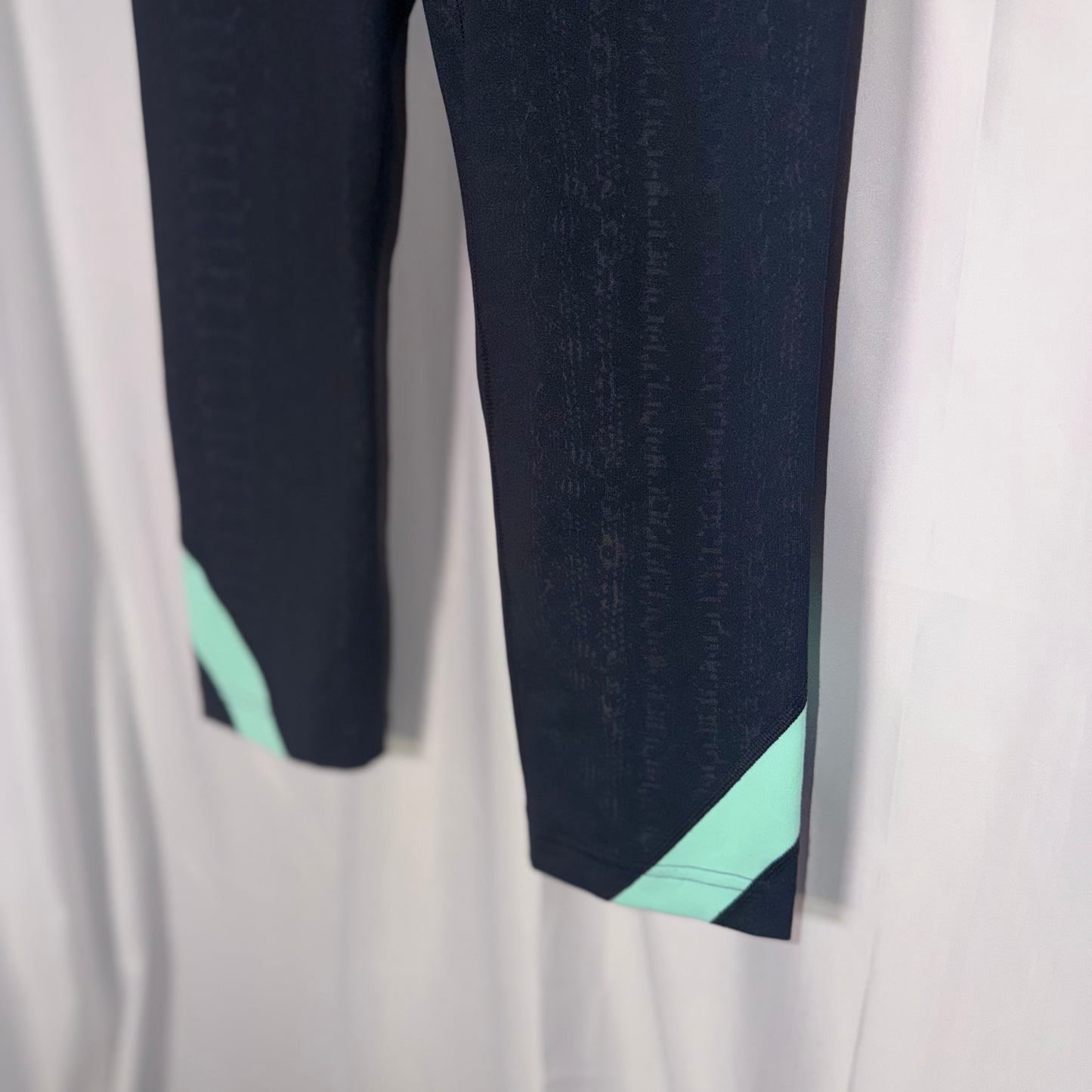 Under Armour Women’s Leggings Brand Nes Black and Mint