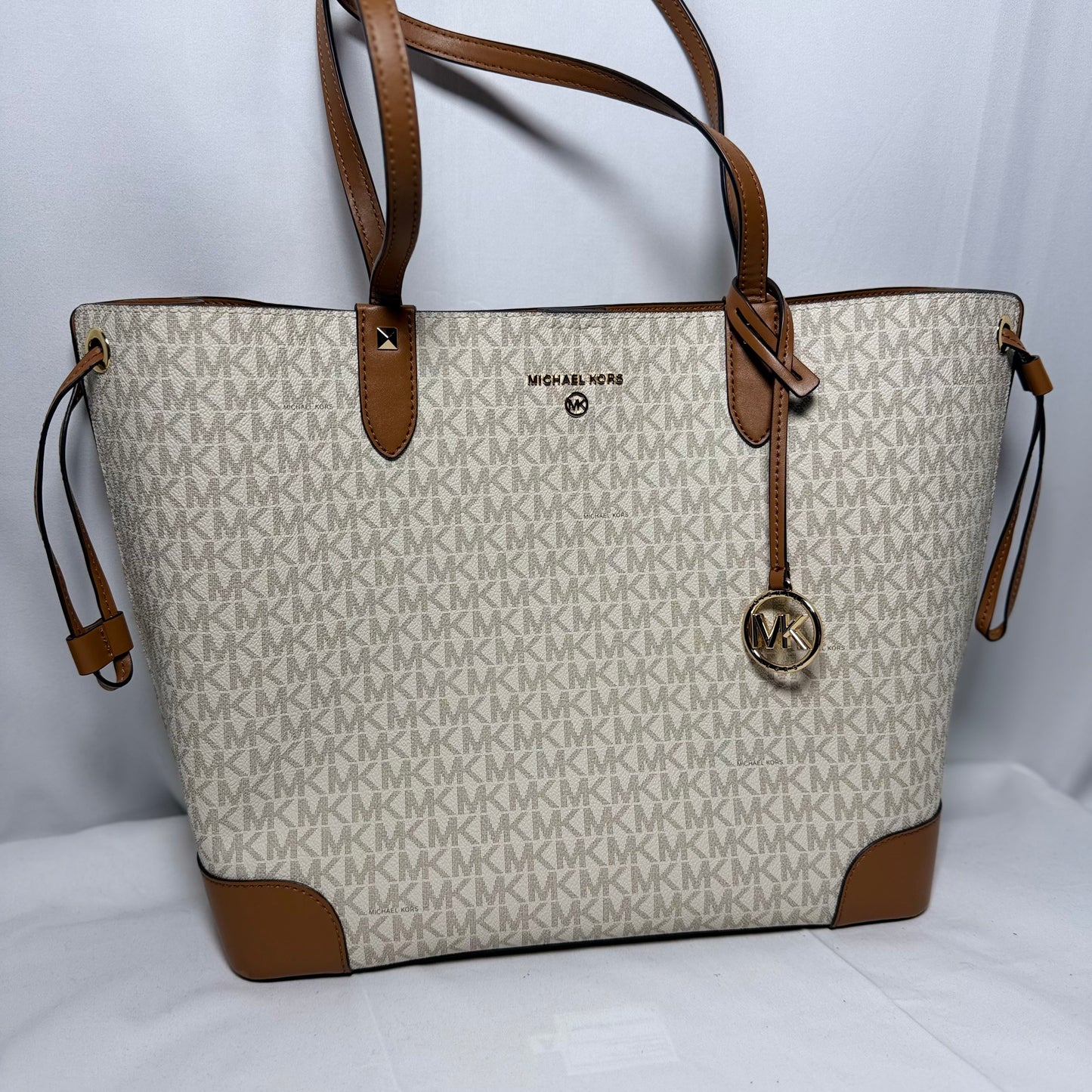 Michael Kors Large Tote Bag with Pouch
