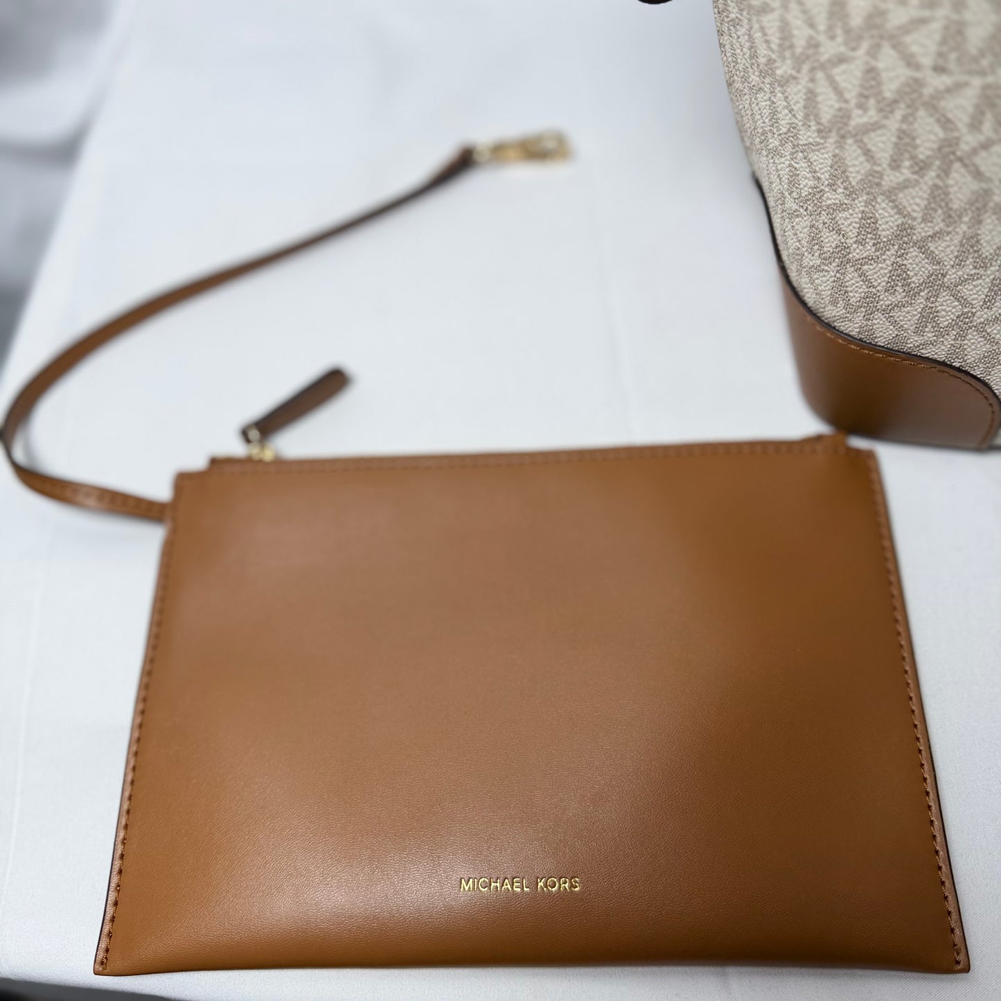 Michael Kors Large Tote Bag with Pouch