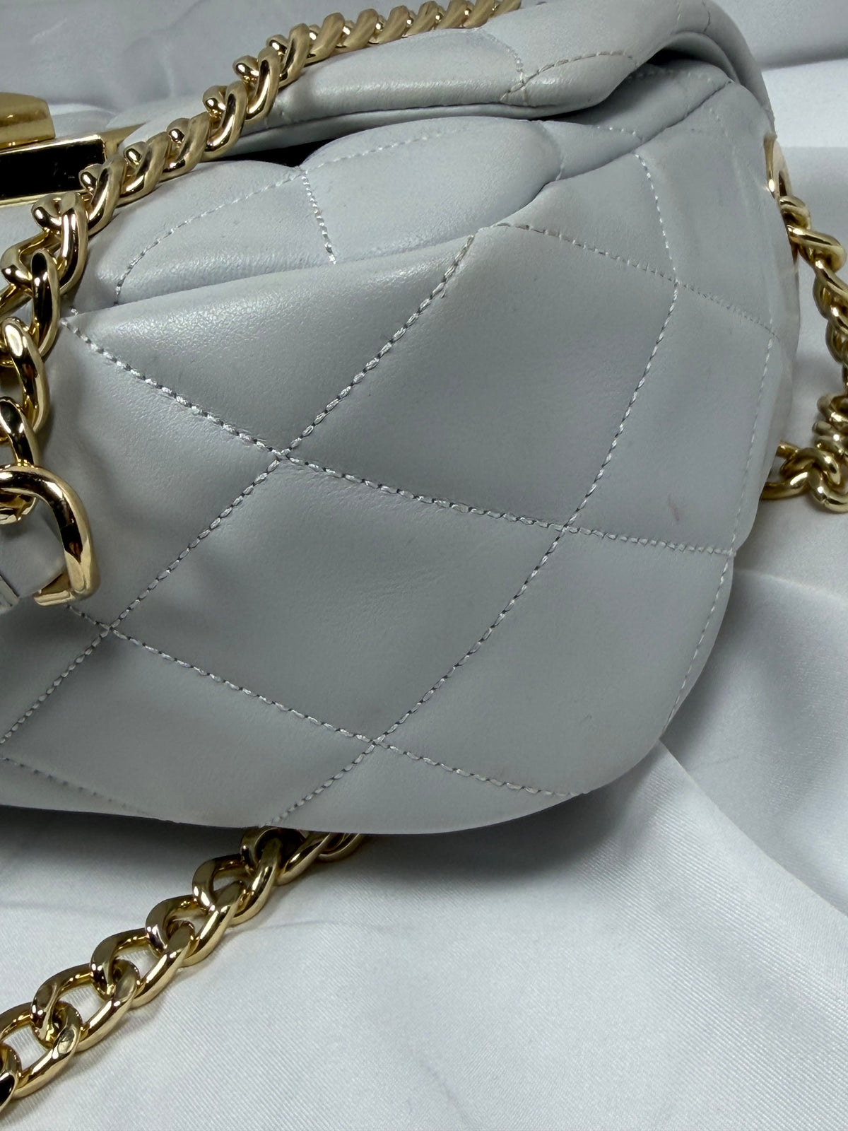 Kate Spade Grey Quilted Leather Crossbody/Shoulder Bag