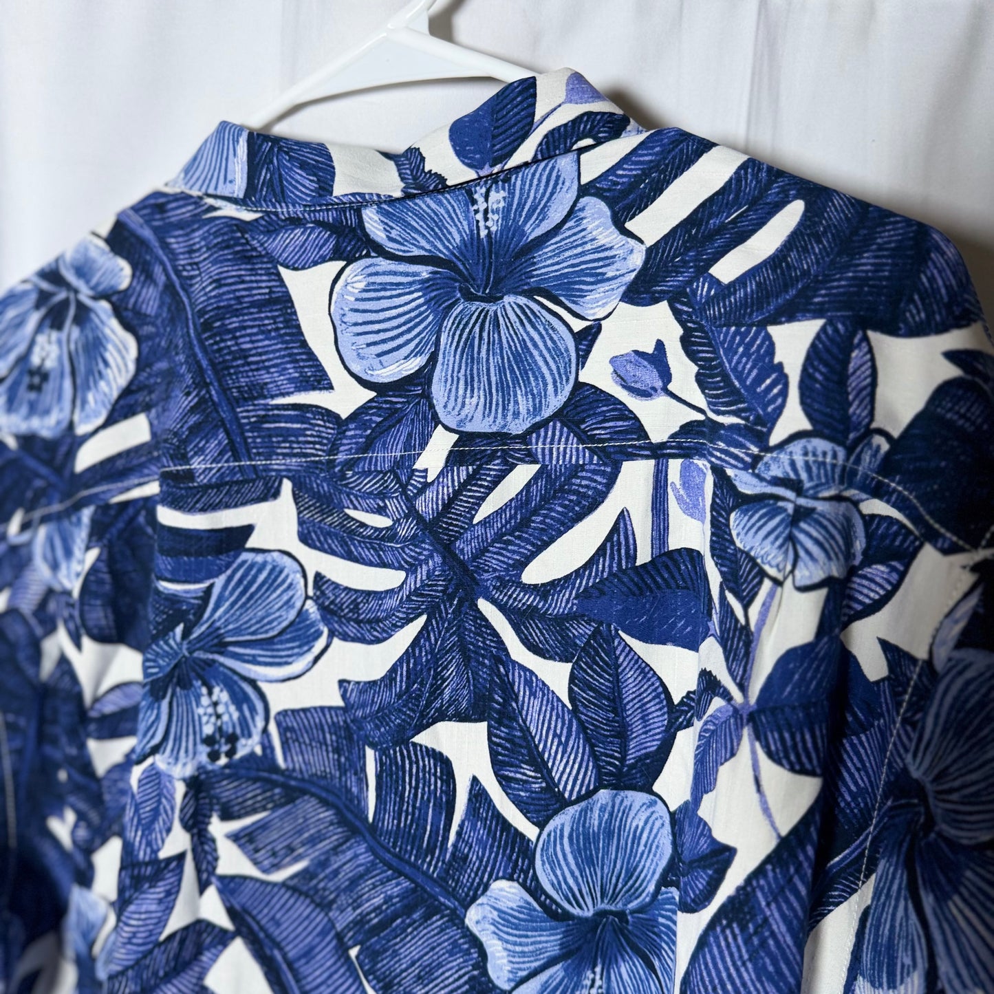 Tommy Bahama Brand New Silk Short Sleeved Button Down Shirt